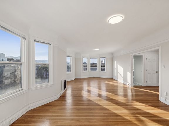 2nd image of 3006 Gough St APT 301
