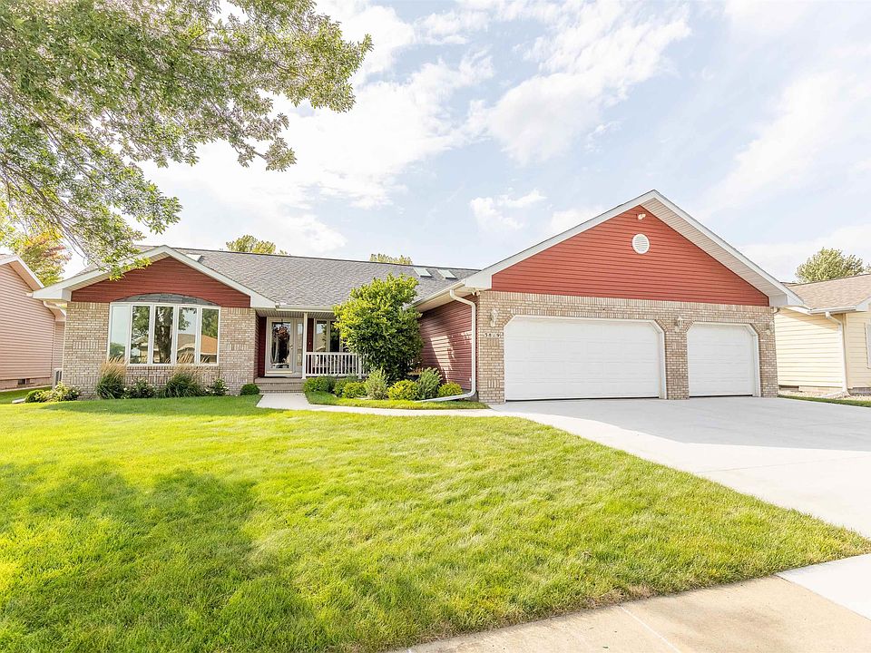 1st image of 3819 Crescent Ln