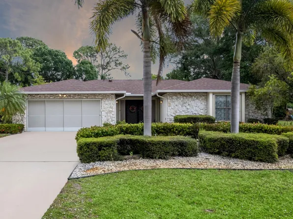 2237 SE Flanders Road, Port St Lucie, FL 34952