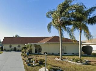 2001 Pebble Beach Blvd, Sun City Center, FL 33573