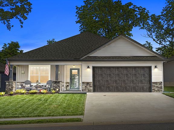 2nd image of 125 Eagles Perch Ln