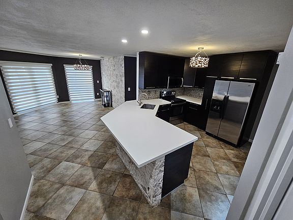 Kitchen / Dinner