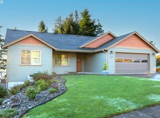 1927 SE 2nd St, Astoria, OR 97103