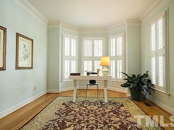5th image of 4312 Myers Park Dr