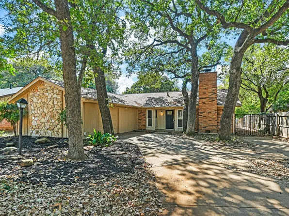 2818 Blackwood Dr, Arlington, TX 76013