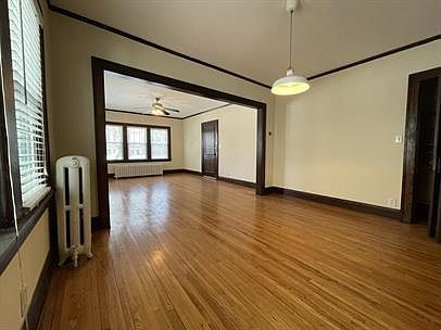 2nd image of 3519 Harriet Ave