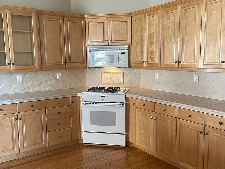 13432 NW Hartford St — Photo 15