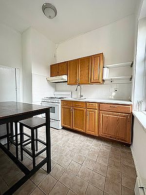 1st image of 121 Wythe Ave #3F
