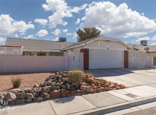 105 N Cimarron Rd, Las Vegas, NV 89145