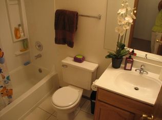 3457 Sheridan Rd APT 311, Zion, IL 60099