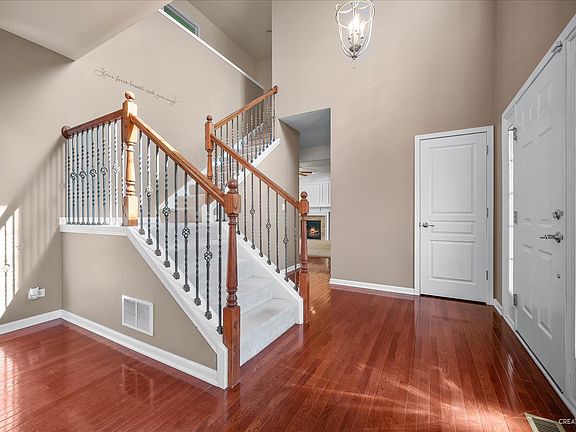 5th image of 3502 Crestwood Ln