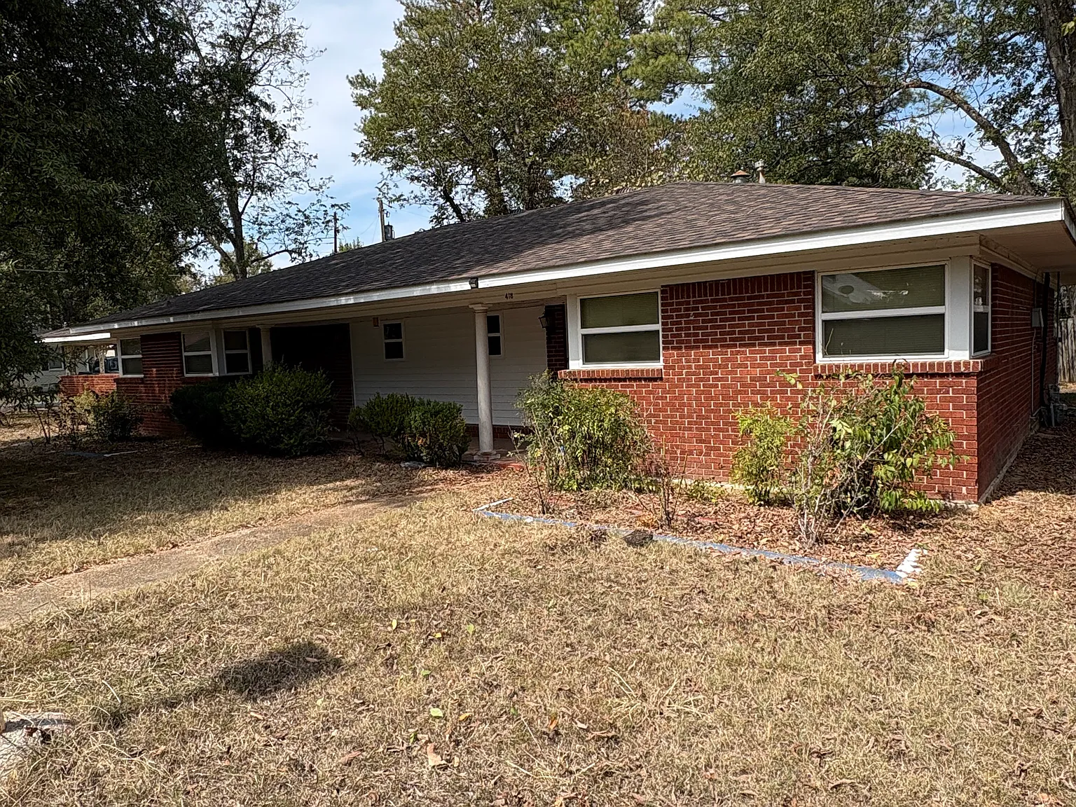3 bed, 1910 sqft, $1,350 — Photo 1