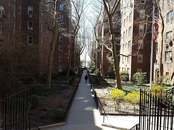 5th image of 4310 50th St #5D