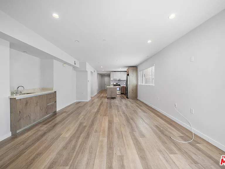 8532 Cashio St #101 — Photo 7