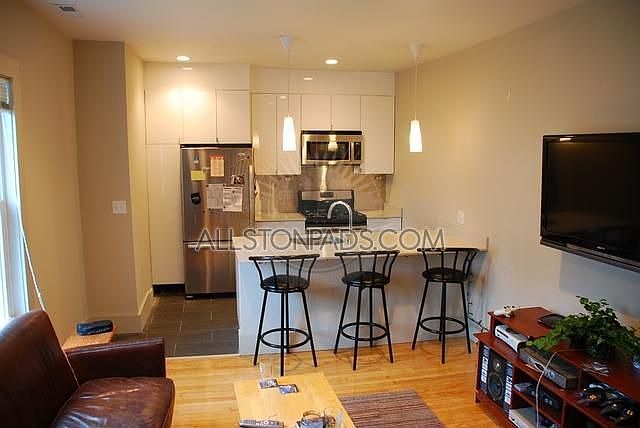 1st image of 58 Glenville Ave