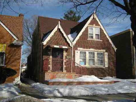 2nd image of 10549 S Eberhart Ave