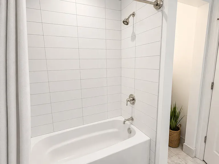 7338 W Clarence Ave — Photo 16
