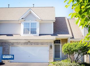 1082 E Danbury Dr, Cary, IL 60013