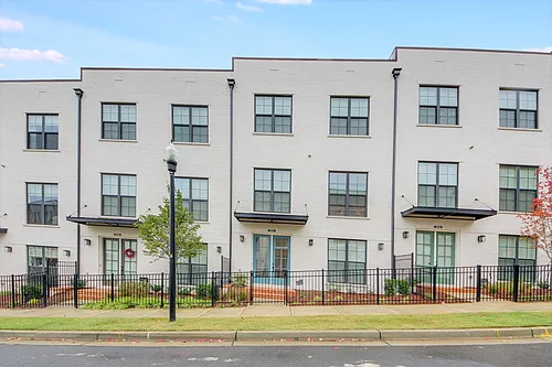 306 Burgess Walk Photo 1