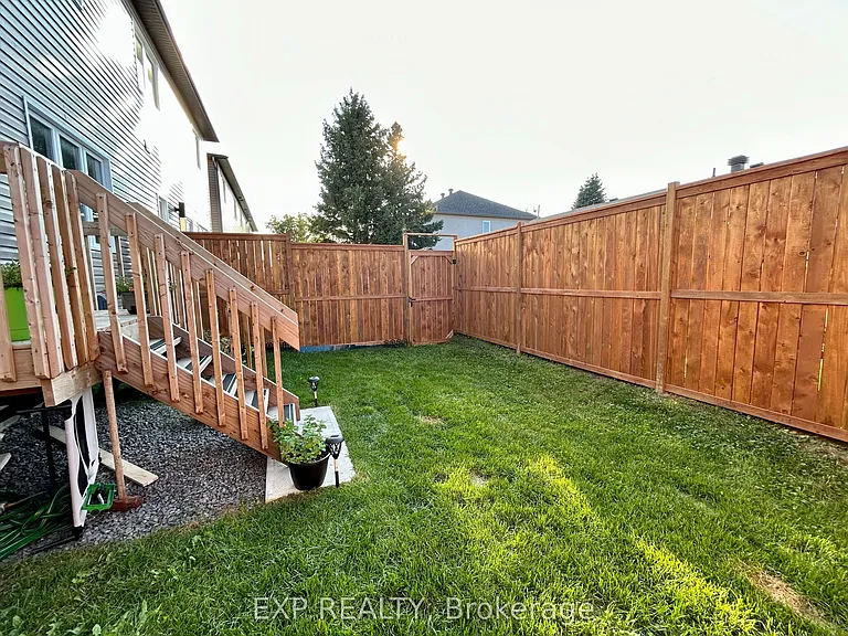 12 Livya St — Photo 27