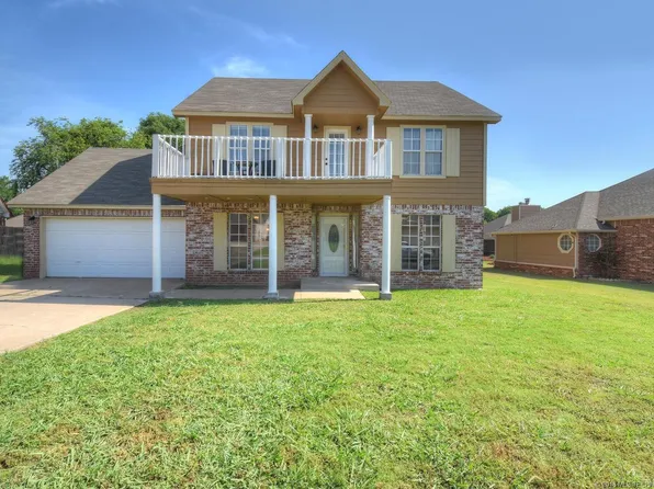 1239 W Queen St, Tulsa, OK 74127