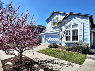 1907 Cardinal Way, Petaluma, CA 94954