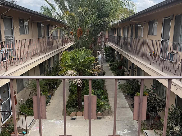 4425 Ocean View Blvd #19 — Photo 11