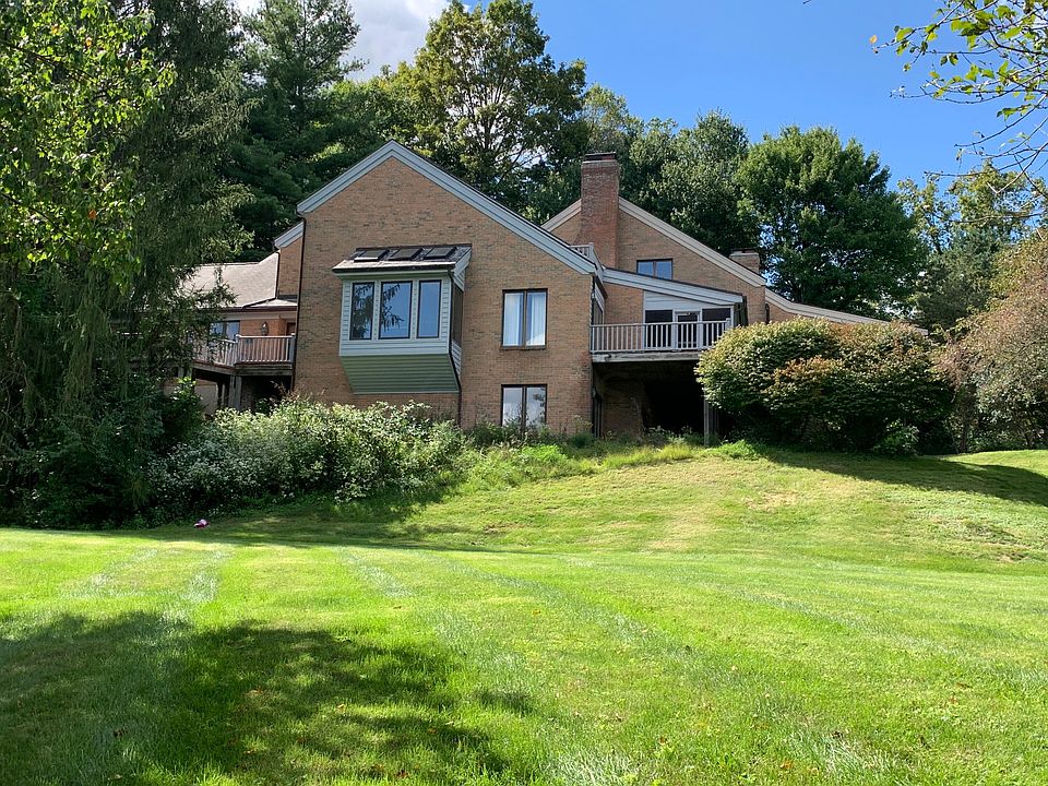 1st image of 2 Parnassus Dr E