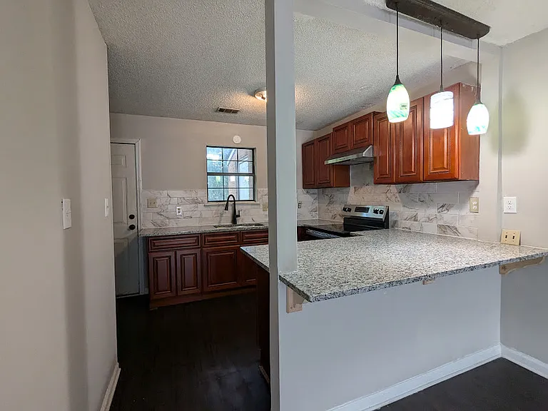3728 Oakwood Hills Dr #B — Photo 12