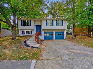 1525 Woodpointe Dr, Indianapolis, IN