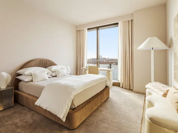 500 West 18th Street image 15 of 21