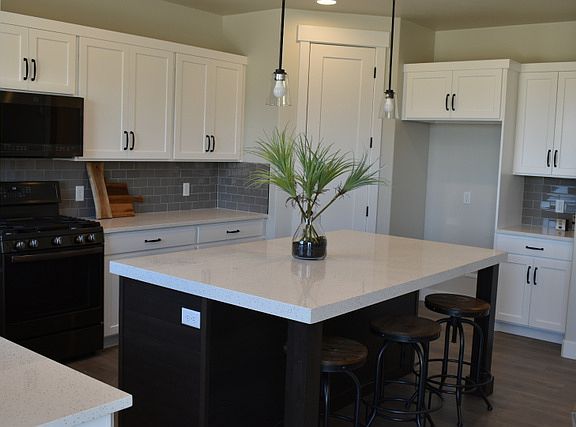 2nd image of 277 W Autumn Creek Dr #11227