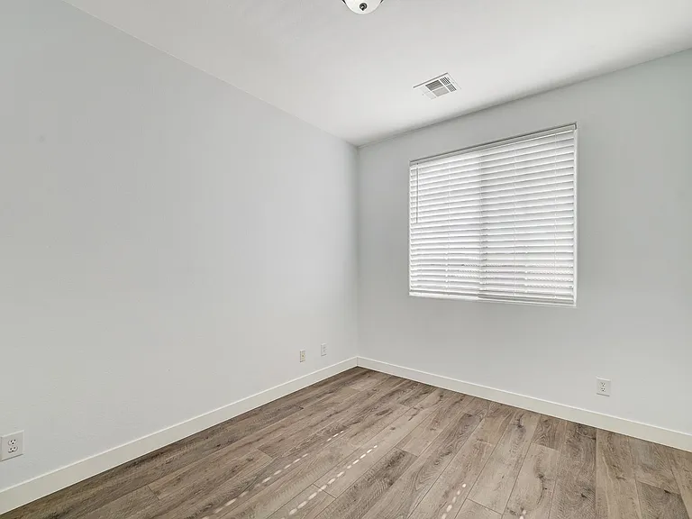 11490 Steponia Bay St — Photo 37