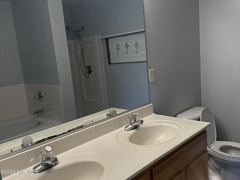 188 Eagleton Cir — Photo 15