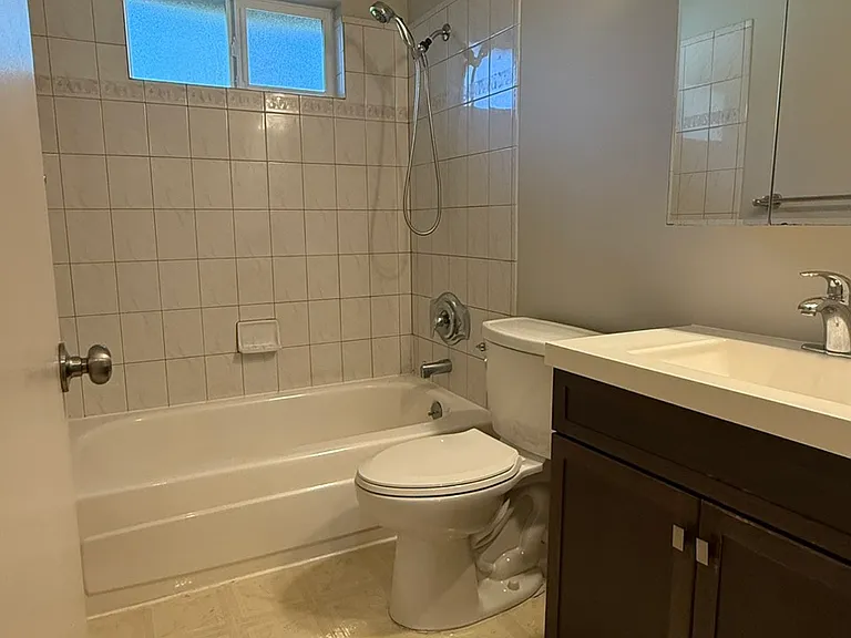 Full bathroom