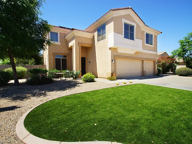 239 W Desert Ave — Photo 23