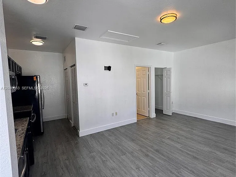 16934 SW 92nd St #STUDIO — Photo 5