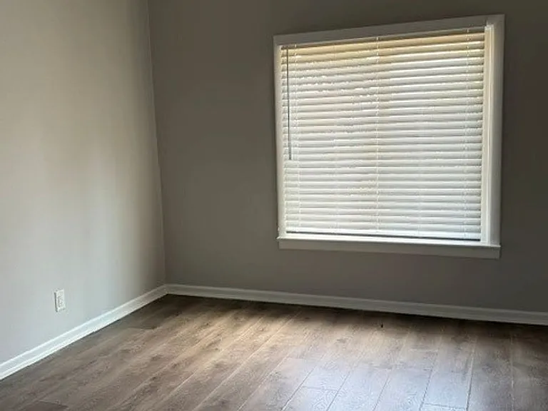 1690 Longview Way NW — Photo 6