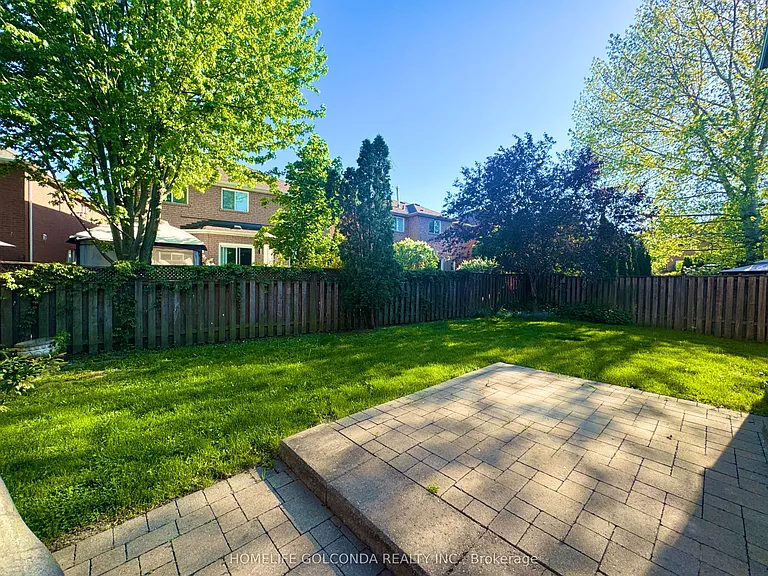 440 Seneca Ct — Photo 19