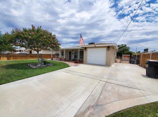9881 Magnolia St, Bloomington, CA 92316