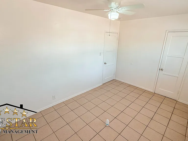 4520 Mesa Dr — Photo 12