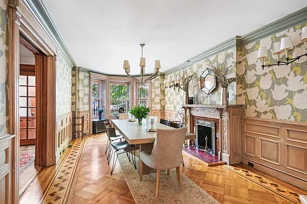 Sold by Compass | media 6
