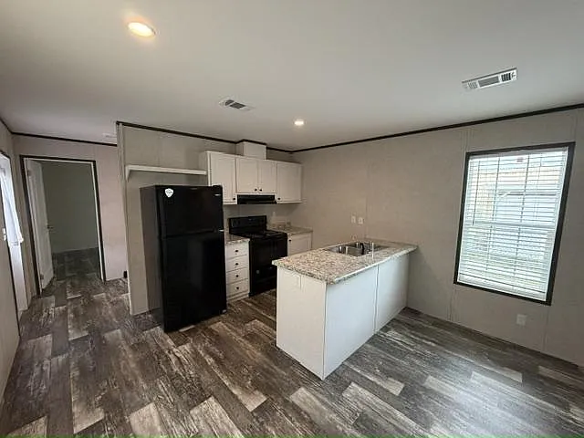 157 Lakeside Garden Cir #157 — Photo 17