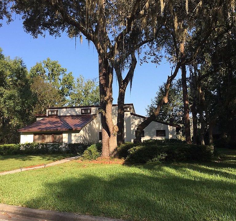 1st image of 1636 NW 51st Ter