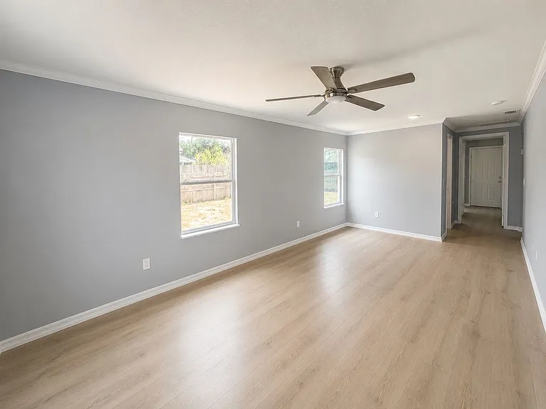 1008 W Grace St — Photo 3