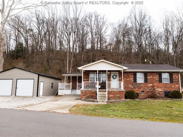 961 Florida St, Milton, WV 25541