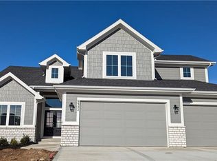 9322 W 169th Ter, Overland Park, KS 66085