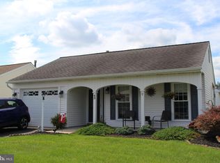 43 Stratford Rd, Southampton, NJ 08088