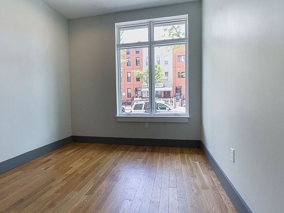 5th image of 27 Woodbine St #4F