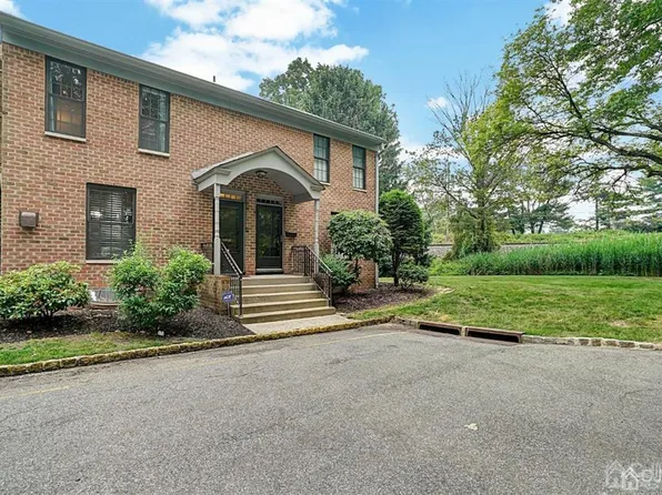 324 Gill Ln APT 4J, Iselin, NJ 08830